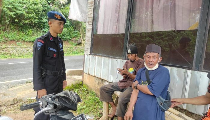 Brimob Laksanakan Patroli Sambang Dialogis 