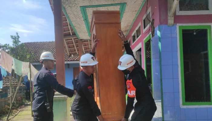 Gempa 6.5 SR  Guncang Garut, Tim  Sar Brimob Jabar Terjun ke Lokasi Terdampak 