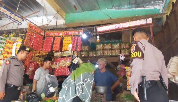 Kabid Humas Polda Jabar : Polisi Pantau Harga dan Ketersediaan Bahan Pokok di Pasar Manis