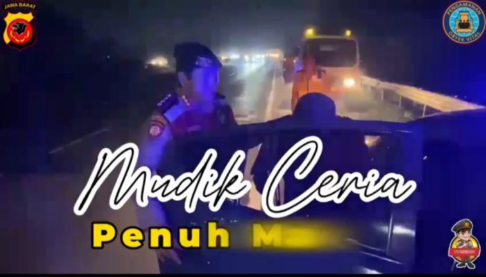 Bikin Haru! Eks Kapolres Selayar dan Pangkep ini Selamatkan Guru SD Pemudik Cacat di Tol Cipali