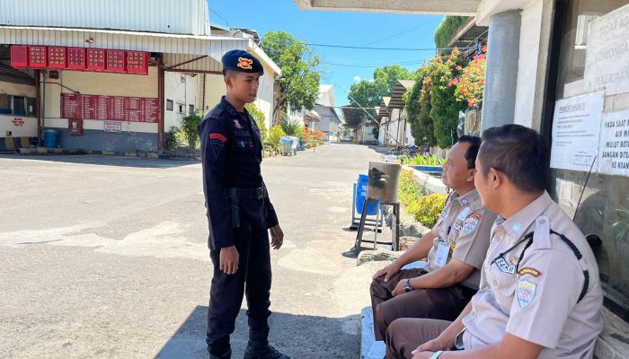 Brimob Jawa Barat Melaksanakan Giat Patroli di Kawasan Industri Rancaekek 