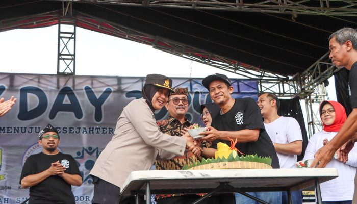 Kabid Humas Polda Jabar: Polres Kabupaten Cirebon Pecahkan Hari Buruh dengan Dangdutan Bersama