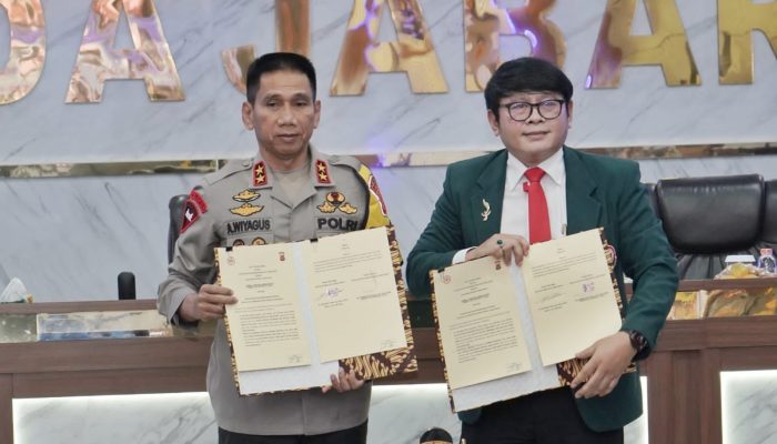 Penandatanganan Naskah Nota Kesepahaman antara Polda Jabar dengan Ikatan Dokter Indonesia Wilayah Jawa Barat