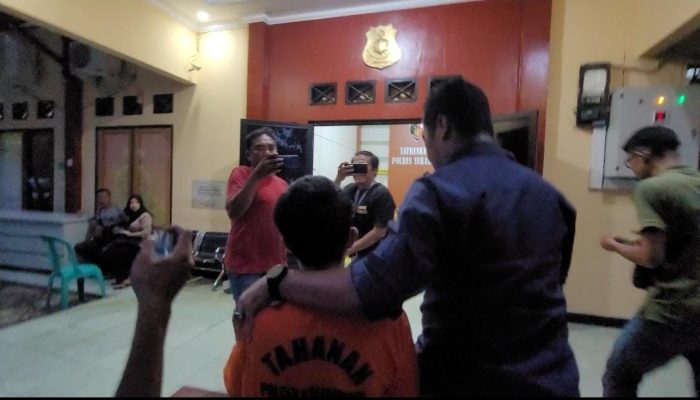 Kabid Humas Polda Jabar : Polisi Amankan Terduga Pelaku Pembunuhan Yang Dilakukan Seorang Anak Kepada Ibu Kandungnya Di Sukabumi