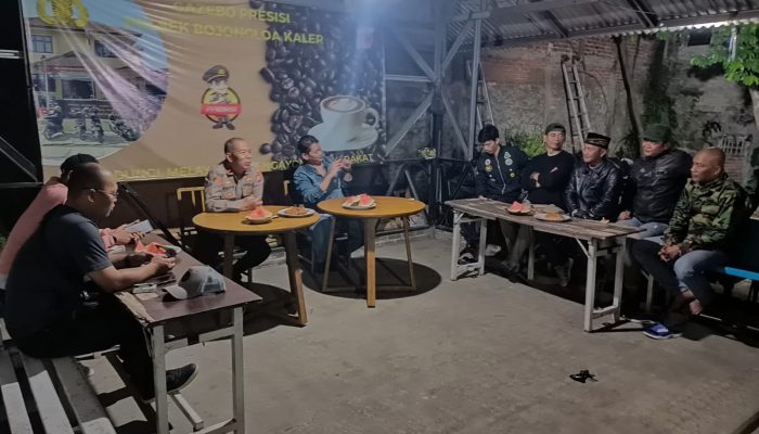 Jalin Silaturahmi Kapolsek Bojongloa Kaler Kompol Asep Wahidin, SH dan menghimbau Kepada Ormas Agar Tetap Menjaga Kondusifitas dalam wilayah Bojongloa Kaler