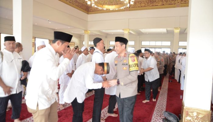 Pelepasan Calon Jemaah Haji Keluarga Besar Polda Jabar Tahun 1445 H/2024 M