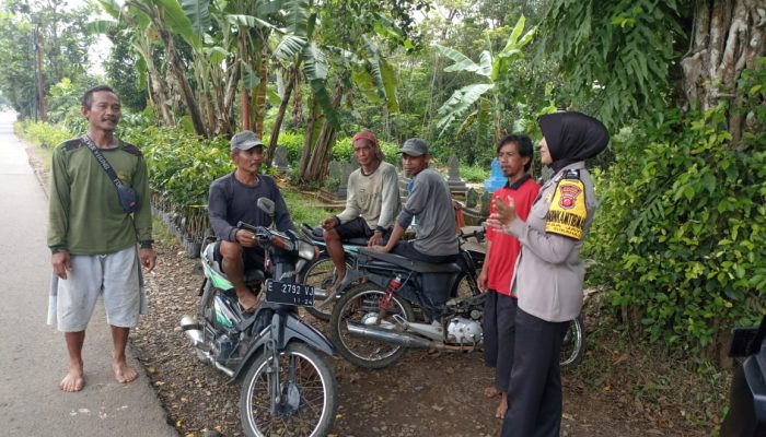 Kabid Humas Polda Jabar : Polisi Sambangi Warga Binaan di Desa Jayi