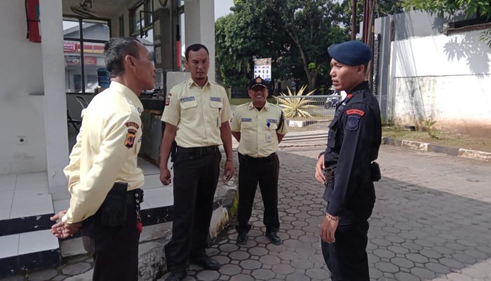 Brimob Jabar Laksanakan Patroli Sambang Dialogis Secara Rutin untuk Himbauan Masyarakat 