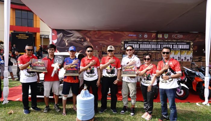 KAPOLDA JABAR, KASDAM III SILIWANGI DAN FORKOPIMDA JABAR SAKSIKAN LOMBA GANTANGAN BURUNG LODAYA SILIWANGI DALAM RANGKA HUT BHAYANGKARA Ke-78 TAHUN 2024