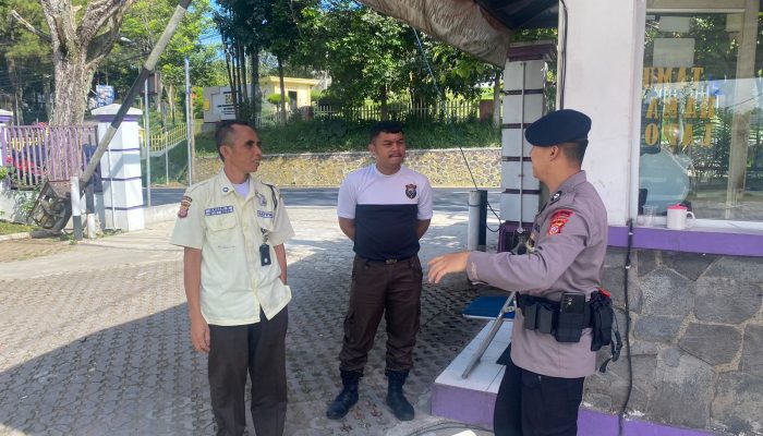 Patroli Brimob Polda Jabar ke Rs Hewan Lembang Guna Menjaga Harkamtibmas 