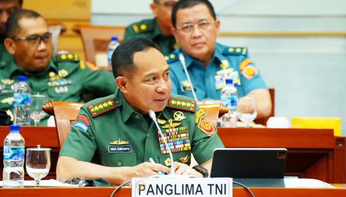 Panglima TNI Hadiri Raker Bersama Komisi I DPR RI
