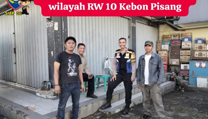 Giat Sambang warga RW.10 di Wilayah, Bhabinkamtibmas Kelurahan Kebon Pisang Polsek Sumur Berikan Himbauan Kamtibmas