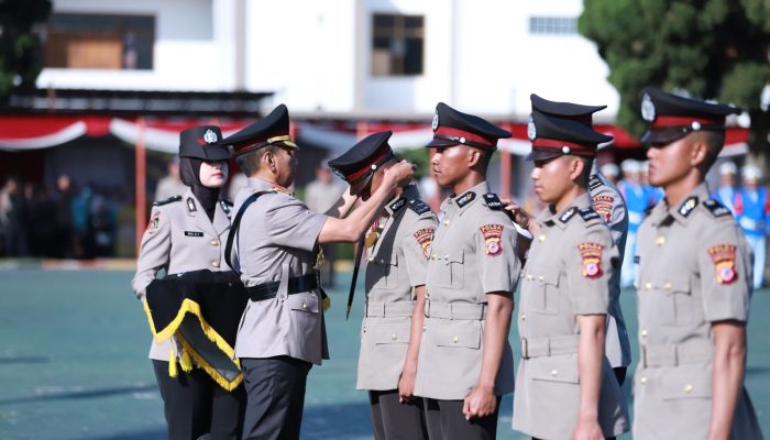 KAPOLDA JABAR LANTIK 234 BINTARA REMAJA LULUSAN SPN POLDA JABAR