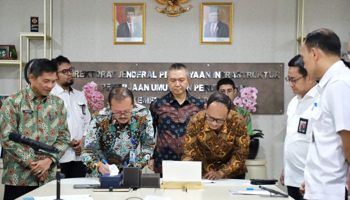 Bupati Bandung Saksikan Penandatanganan Kerjasama Investasi Pelayanan Air Minum