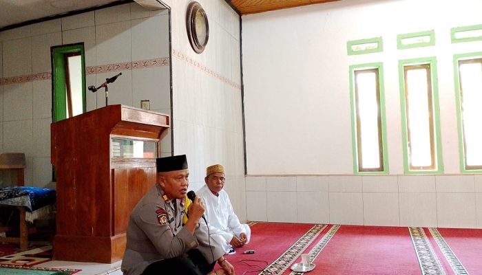 Kegiatan Silaturahmi Kamtibmas Bersama Jemaah Majelis Taklim Sebagai Wahana Cooling System