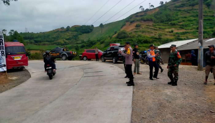 Polres Garut Lakukan Pengamanan Aksi Mogok Ratusan Sopir Elf