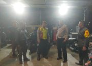 Antisipasi Kejahatan pada malam hari Pawas pimpin Personil Polsek Lengkong laksanakan Patroli.