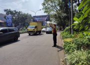 Unit Samapta Polsek Lengkong Gelar Pengaturan Lalu lintas, Bentuk Pelayanan Kepada Masyarakat siang hari