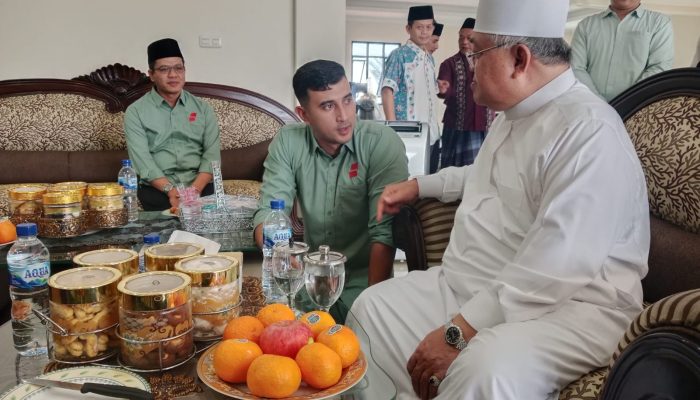 KH Sofyan Yahya Do’akan Dadang Supriatna-Ali Syakieb Menangkan Pilbup Bandung