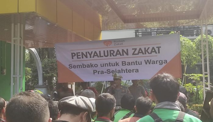 Upaya Ciptakan Keselamatan Masyarakat Kanit Lantas Polsek Sukasari Lakukan Giat Sosialisasi Dikmas Lantas Tentang Kamseltibcar Lalulintas