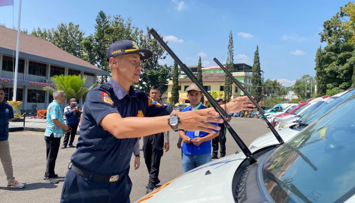 Tingkatkan Keselamatan Berlalu Lintas, Sat Lantas Polres Garut Check Kendaraan Ambulance