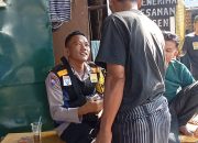 Anggota Bhabinkamtibmas Kelurahan Sekejati Polsek Buah Batu melaksanakan kegiatan beberesih Bareng di wilayah hukum Polsek Buah Batu