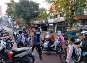 Bhabinkamtibmas Polsek Lengkong berikan Pelayanan Masyarakat Zona Sekolah Wilkum Polsek Lengkong