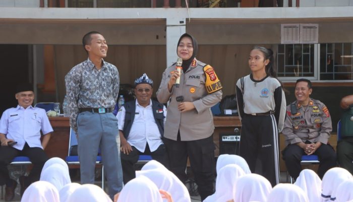 Polisi Gelar Police Goes To SMAN 1 Karangwareng