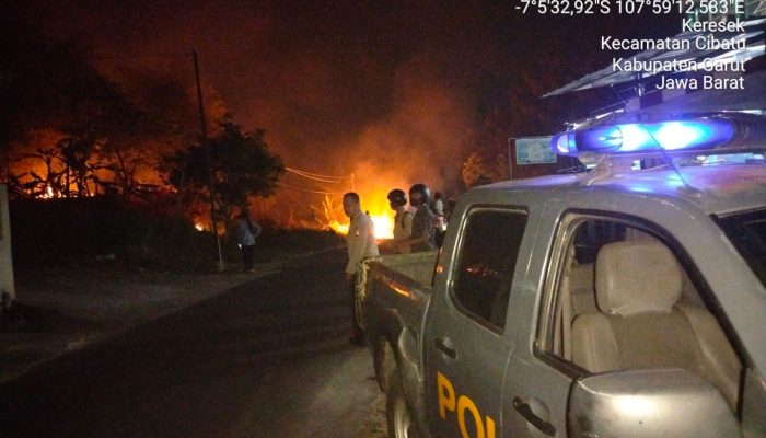 Polsek Cibatu Cek TKP Kebakaran Lahan