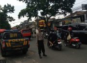 Personil Polsek Bandung Kulon giat Yanmas sore hari Pengaturan Lalulintas