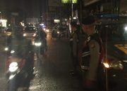 Tekan Angka Kriminalitas, QR Polsek Sukasari Lakukan Giat Rutin Yanmas Malam Bandung Lautan Biru