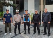 Personil Polsek Astanaanyar Laksanakan Monitoring dan Pengamanan Ibadah Kebaktian Rutin Di Gereja