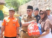 Realisasikan Program Rutilahu, Bupati Dadang Supriatna Monitoring Korban Longsor di Pacet