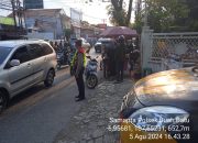 Anggota Samapta Polsek Buah Batu melaksanakan kegiatan Pengaturan Lalu Lintas Sore Hari di wilayah hukum Polsek Buah Batu