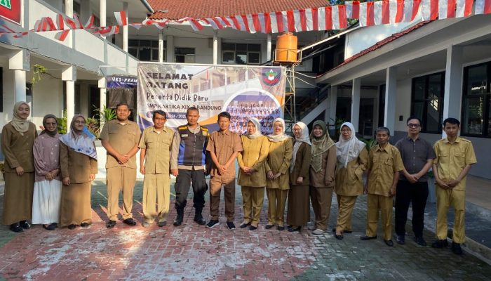 Jalin Silaturahmi dan Kerjasama Bhabinkamtibmas Kelurahan Gegerkalong Polsek Sukasari Lakukan Giat Binluh