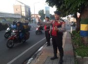 Guna Wujudkan Kamseltibcarlantas, Personil QR Samapta Polsek Babakan Ciparay Lakukan Pengaturan Lalulintas Pagi Hari