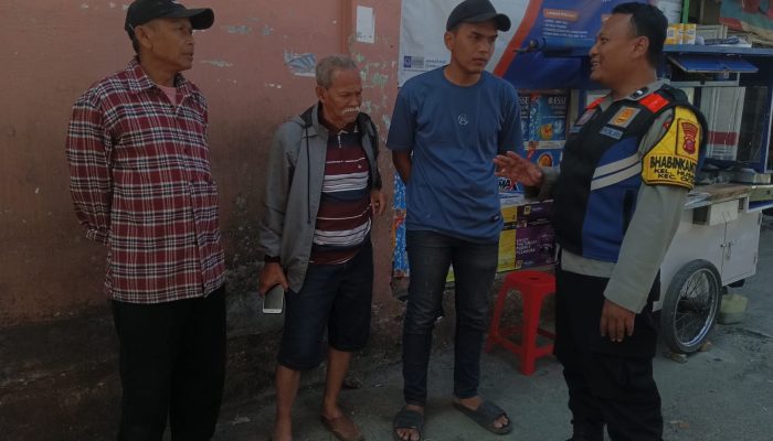 Bhabinkamtibmas Husein Polsek Cicendo Polrestabes Bandung Sambang Warga