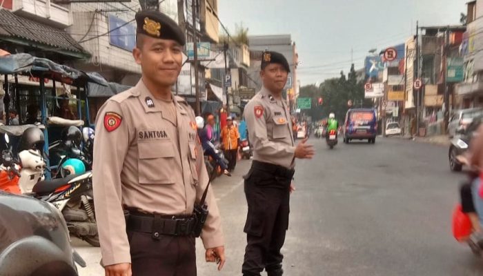 Cipta Kamseltibcarlantas, Personil Unit Samapta Polsek Astanaanyar Laksanakan Gatur Sore