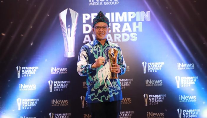 Pemimpin Daerah Awards 2024 Bupati Bandung Dadang Supriatna Kembali Meraih Penghargaan Bergengsi