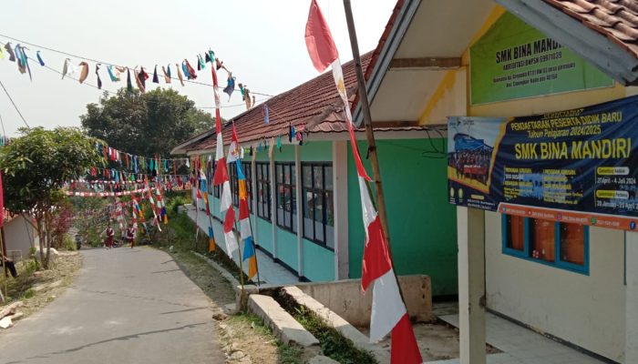 SMK Bina Mandiri yang Selama ini Masih Menumpang di SD Negeri Giri Mukti Desa,Giri Mukti kecamatan, Cipongkor Kabupaten Bandung Barat