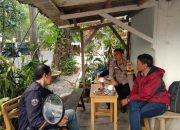 Bhabinkamtibmas Kelurahan Lebak Siliwangi Melaksanakan Sambang Dan Memberikan Himbauan Harkamtibmas Kepada Warga