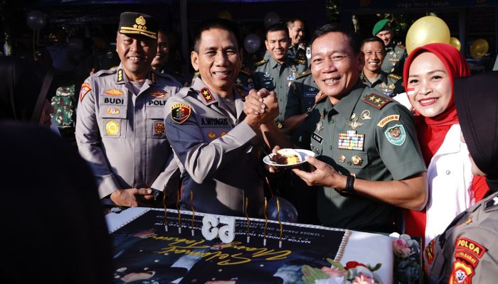 Kapolda Jabar Beri kejutan di Hari Ulang Tahun Pangdam III Siliwangi yang ke-53 tahun