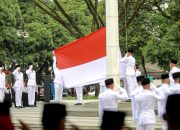 Upacara Penurunan Bendera HUT ke-79 RI Kota Bandung Berjalan Khidmat dan Lancar