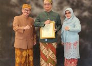 Bedas Pisan! Bupati Bandung Raih Penghargaan Kinerja Inovasi Data Kemiskinan Terbaik Se-Jawa Barat