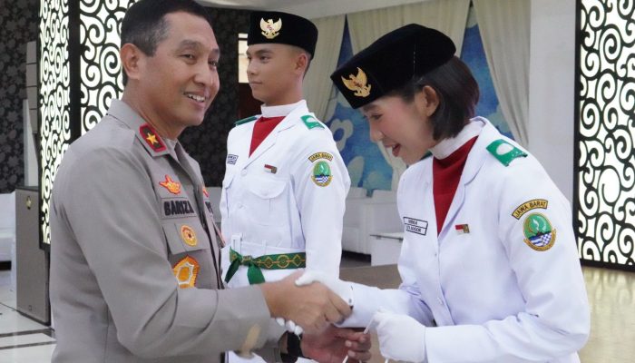 WAKAPOLDA JABAR MENERIMA KUNJUNGAN DAN AUDENSI PASKIBRAKA TINGKAT PROVINSI JABAR TAHUN 2024 BESERTA TIM PELATIH