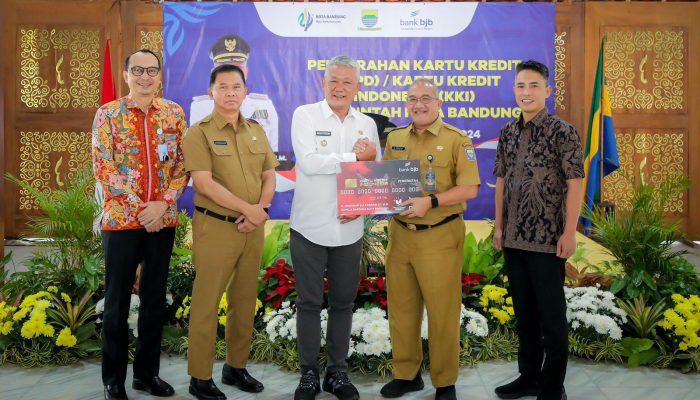 Resmi, 10 OPD di Pemkot Bandung Mulai Gunakan Kartu Kredit Pemerintah Daerah