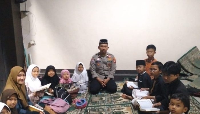 Anggota Polres Garut Gelar Kegiatan Magrib Mengaji