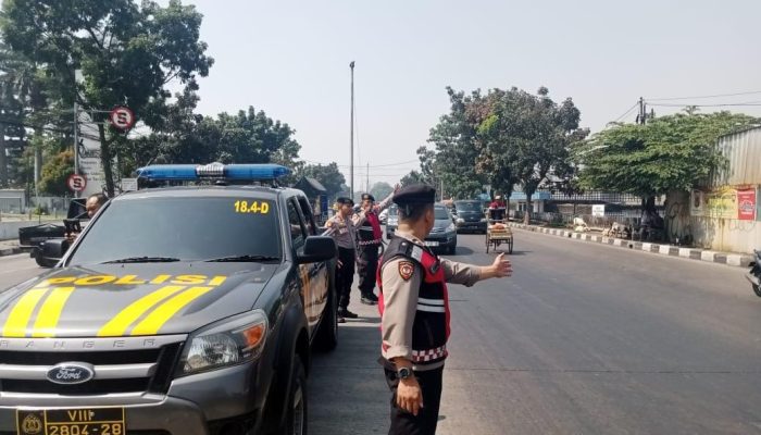 Pelayanan masyarakat siang hari oleh unit samapta Polsek Babakan Ciparay