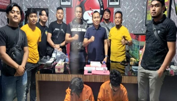 Kasatreskoba Polres Rohil Pimpin Penggerebekan Narkoba Disebuah Kamar Penginapan