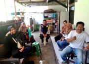 Bhabinkamtibmas Polsek Astanaanyar Jalin Silaturahmi dan Komunikasi Dengan Warga Melalui Kegiatan Sambang